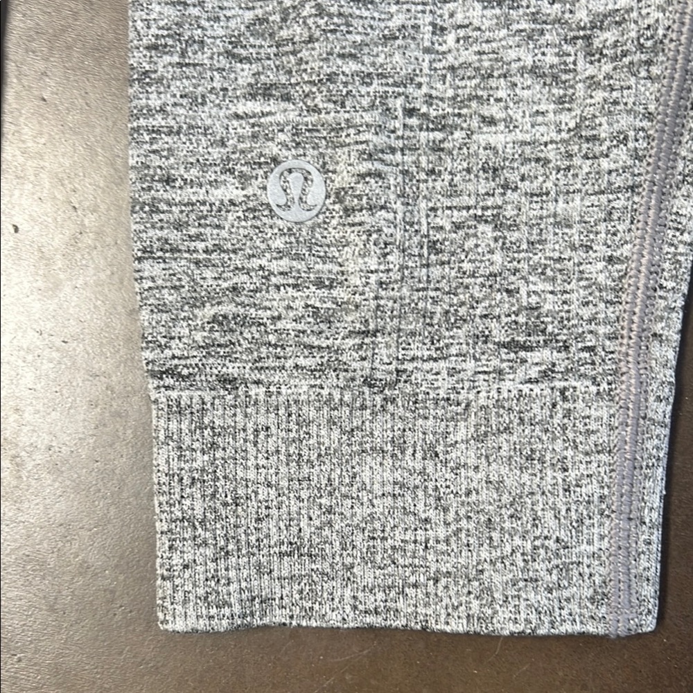 Lululemon 1/2 Zip- Endineered Warmth. Size XL. NEW WITH TAGS 👍 - Picture 4 of 7